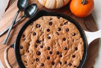 Pumpkin Spice Cookie Skillet Recipe for Fall Gatherings
