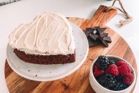 Dairy-Free Cream Cheese Frosting Recipe for Cakes & Cupcakes
