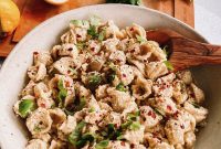 Creamy Dairy-Free Garlic & Cheesy Pasta Sauce Recipe