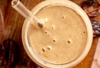 Cinnamon Roll Pregnancy Smoothie: Nutrients for Expecting Moms