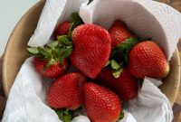 How to Wash Berries Properly and Keep Them Fresh Longer