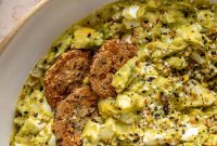 Avocado Egg Salad (No Mayo) with Everything Bagel Seasoning — Easy Recipe