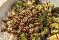 Sriracha Beef Rice Bowls with Crispy Veggies