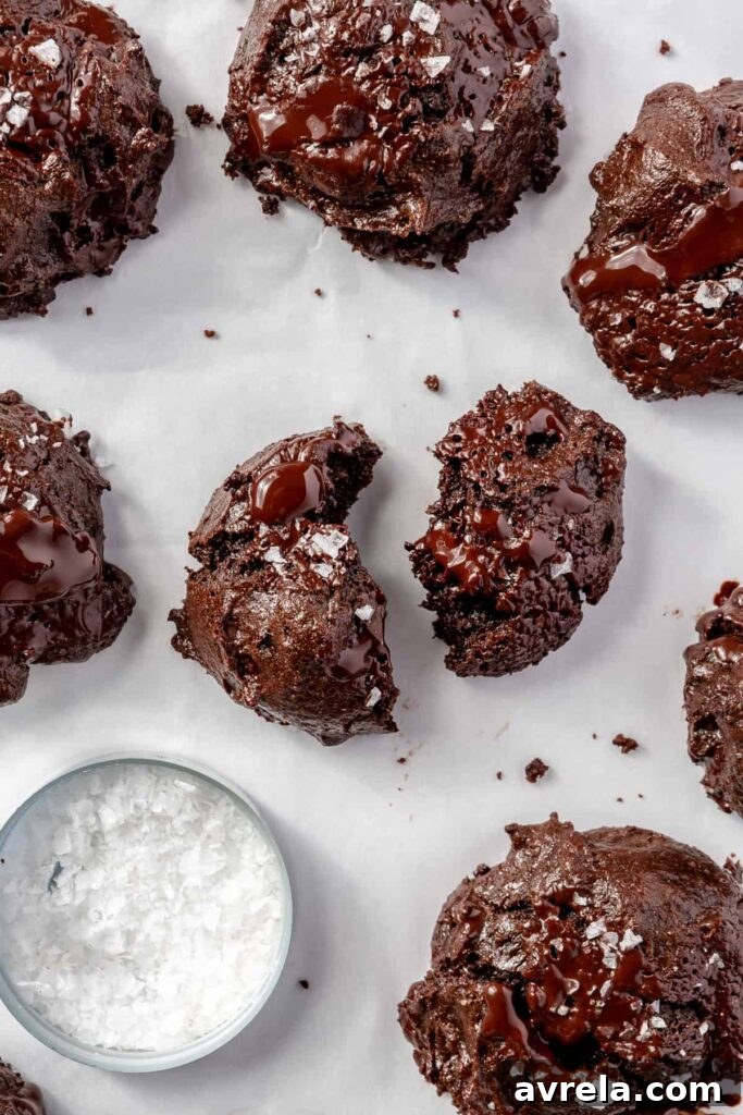 Tahini chocolate chunk cookies