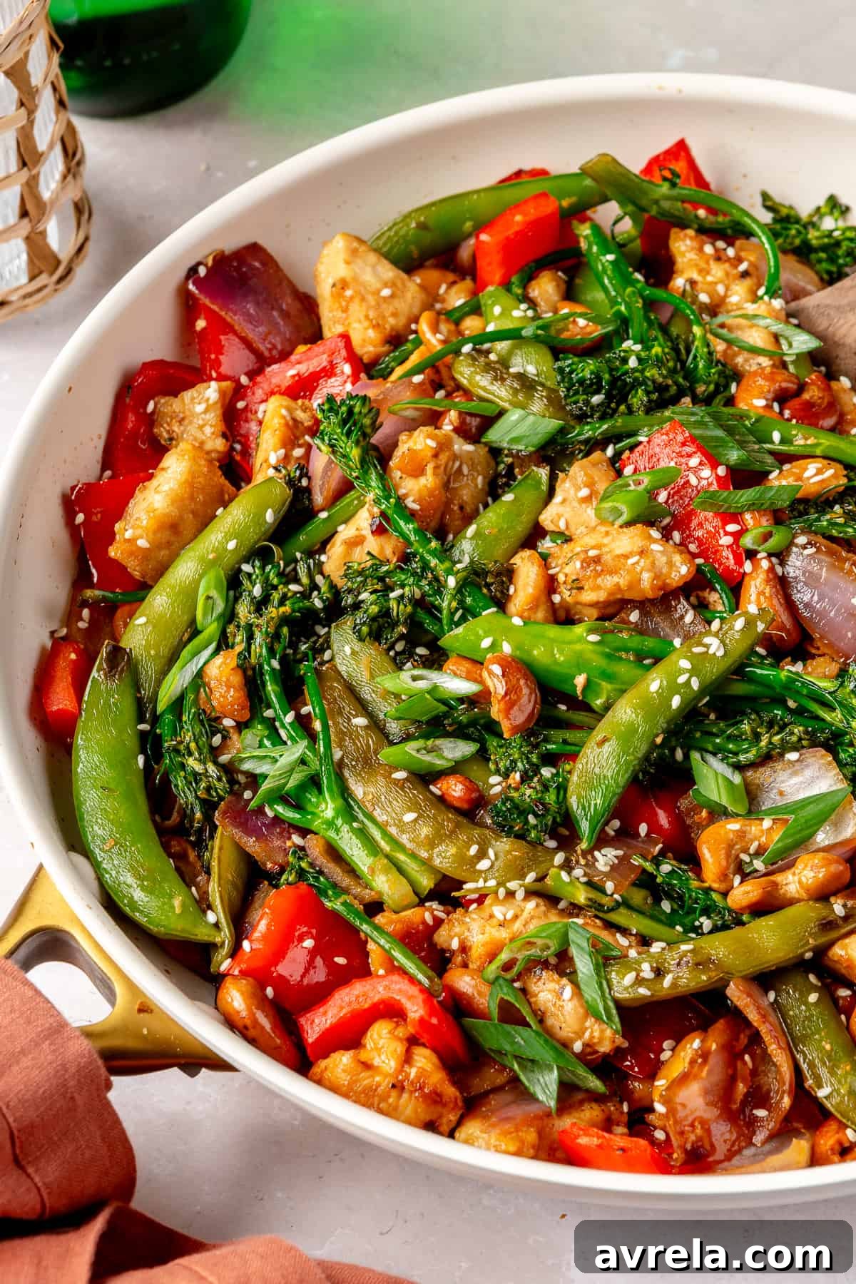 Cashew Chicken Stir-Fry Recipe with Crispy Veggies and Garlic Soy Sauce 16 img 53596 16