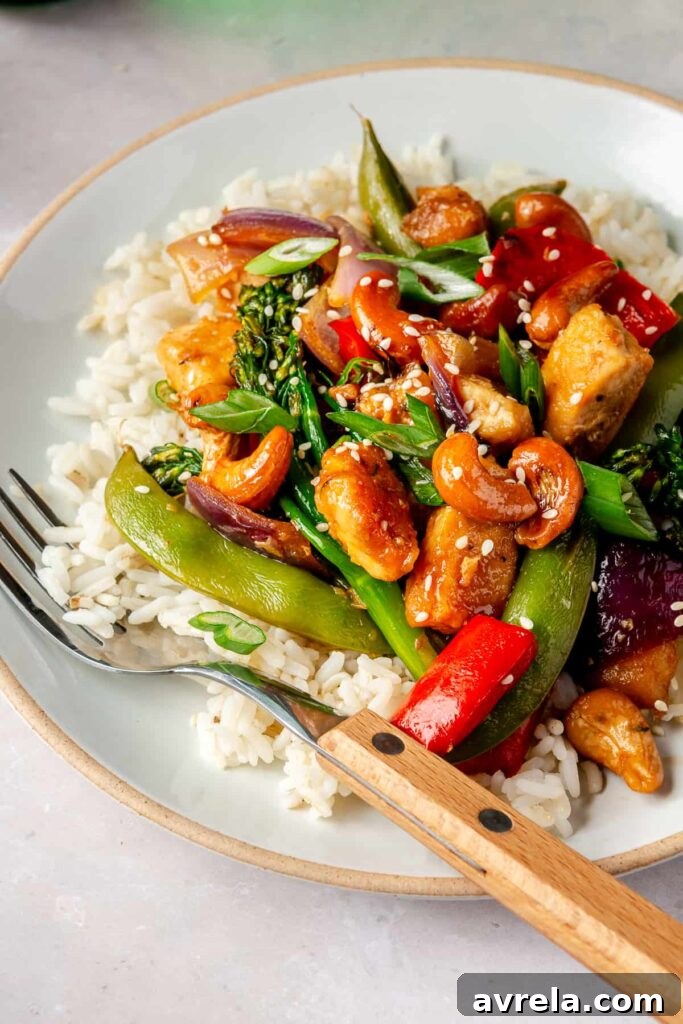 Cashew Chicken Stir-Fry Recipe with Crispy Veggies and Garlic Soy Sauce 5 cashew chicken stir-fry